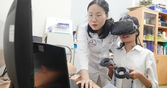 Nữ phó giáo sư “đi đến đâu rinh giải đến đó” tiếp tục chinh phục giải ASEAN
