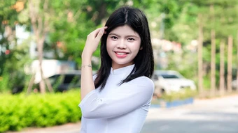 Nữ sinh ba lần đỗ thủ khoa Toán, Tin ở Hà Nội