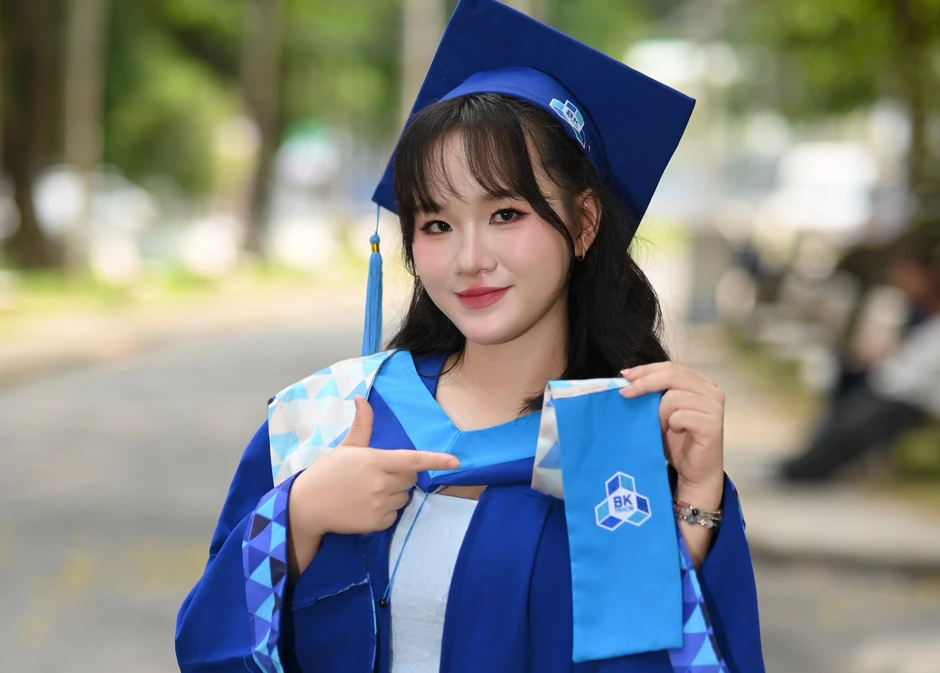 Nữ sinh Bách khoa tốt nghiệp sớm, đạt loại giỏi ngành hiếm ít người dám chọn Nữ sinh Bách khoa tốt nghiệp sớm, đạt loại giỏi ngành hiếm ít người dám chọn