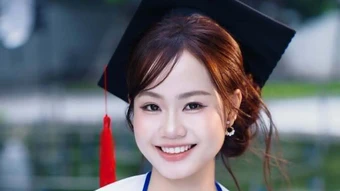 Nữ sinh bán đồ cũ tốt nghiệp thủ khoa với điểm tuyệt đối