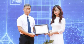 Nữ sinh chọn theo ngành kỹ thuật, trở thành thủ khoa đầu vào Trường ĐH Xây dựng