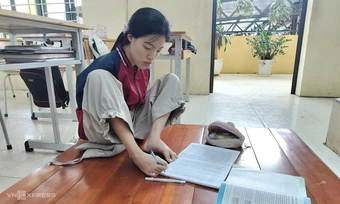 Nữ sinh không tay từ chối ưu ái, quyết tâm thành cô giáo