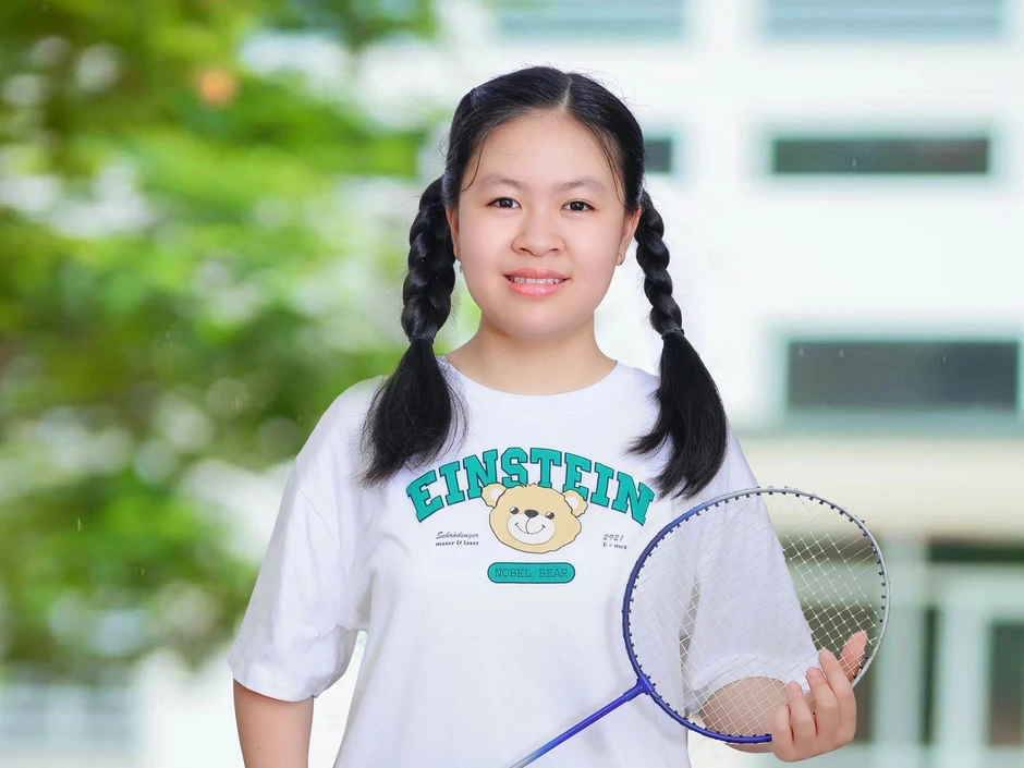 Nữ sinh lớp 11 của Việt Nam giành Huy chương Vàng Olympic Vật lý quốc tế Nữ sinh lớp 11 của Việt Nam giành Huy chương Vàng Olympic Vật lý quốc tế