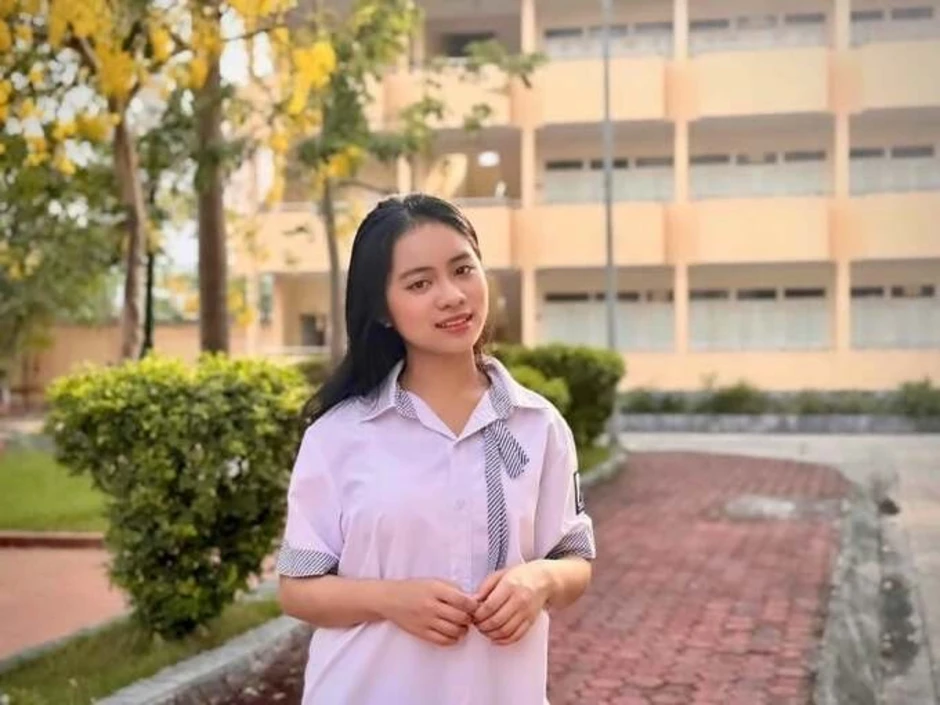 Nữ sinh lớp 11 đạt điểm SAT tuyệt đối sau ba lần thi Nữ sinh lớp 11 đạt điểm SAT tuyệt đối sau ba lần thi