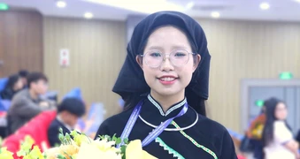 Nữ sinh một mình một đội ở sân chơi quốc gia, được Thứ trưởng Bộ GD-ĐT động viên