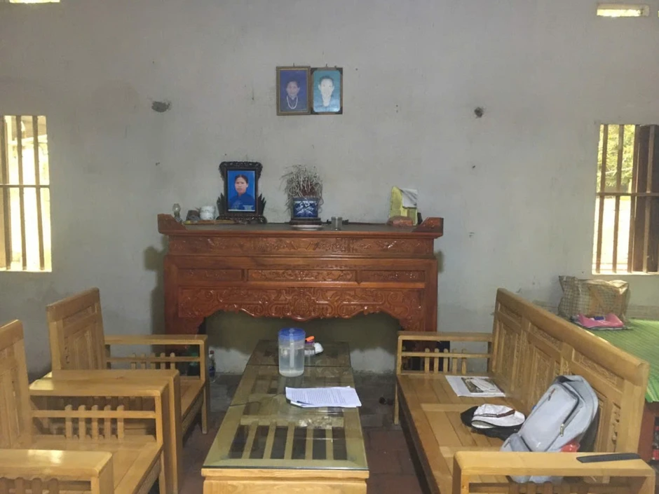 Nữ sinh mua 'quần áo vàng mã' trước lễ tốt nghiệp đại học, lý do khó ai cầm lòng Nữ sinh mua 'quần áo vàng mã' trước lễ tốt nghiệp đại học, lý do khó ai cầm lòng
