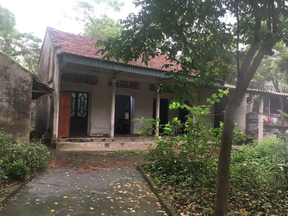 Nữ sinh mua 'quần áo vàng mã' trước lễ tốt nghiệp đại học, lý do khó ai cầm lòng Nữ sinh mua 'quần áo vàng mã' trước lễ tốt nghiệp đại học, lý do khó ai cầm lòng