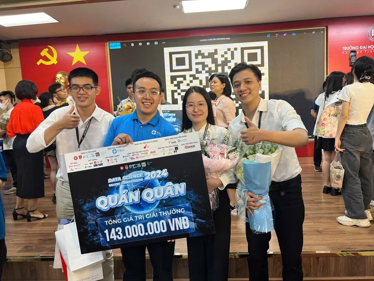Nữ sinh Ngoại thương đạt GPA 3.99/4.0, được ngân hàng tuyển dụng trước tốt nghiệp 5 tháng Nữ sinh Ngoại thương đạt GPA 3.99/4.0, được ngân hàng tuyển dụng trước tốt nghiệp 5 tháng