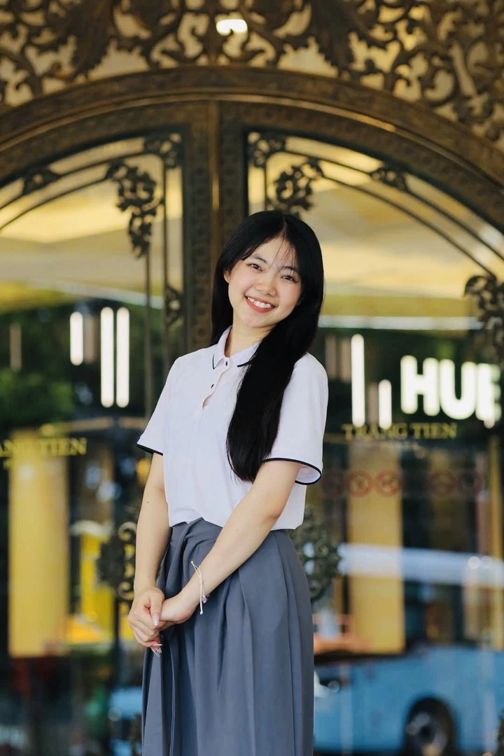 Nữ sinh Ngoại thương tốt nghiệp xuất sắc ngành tài chính, có nghiên cứu quốc tế Nữ sinh Ngoại thương tốt nghiệp xuất sắc ngành tài chính, có nghiên cứu quốc tế