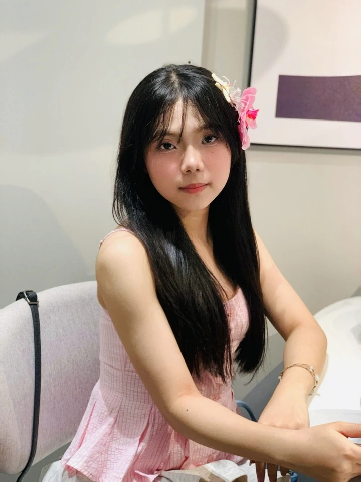Nữ sinh Ngoại thương tốt nghiệp xuất sắc ngành tài chính, có nghiên cứu quốc tế Nữ sinh Ngoại thương tốt nghiệp xuất sắc ngành tài chính, có nghiên cứu quốc tế