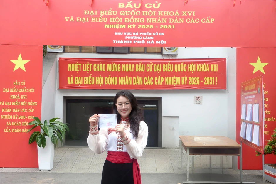 Nữ sinh người Thái: "Giáo dục đã cho tôi cơ hội bước ra khỏi bản làng" Nữ sinh người Thái: "Giáo dục đã cho tôi cơ hội bước ra khỏi bản làng"