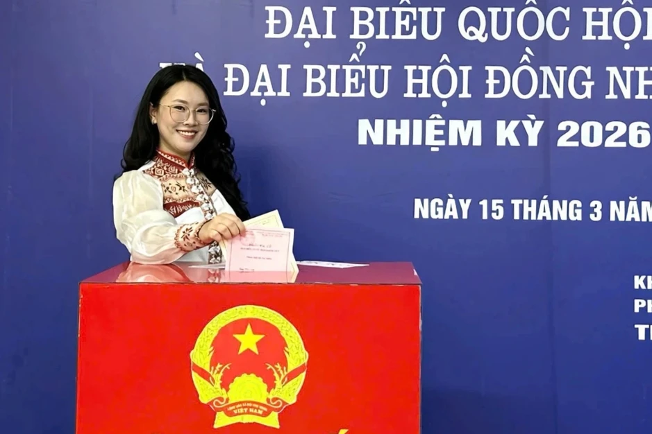 Nữ sinh người Thái: "Giáo dục đã cho tôi cơ hội bước ra khỏi bản làng" Nữ sinh người Thái: "Giáo dục đã cho tôi cơ hội bước ra khỏi bản làng"