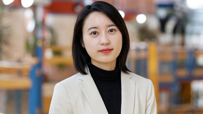 Nữ tiến sĩ rời Đại học Cambridge về làm trợ lý giáo sư Nữ tiến sĩ rời Đại học Cambridge về làm trợ lý giáo sư