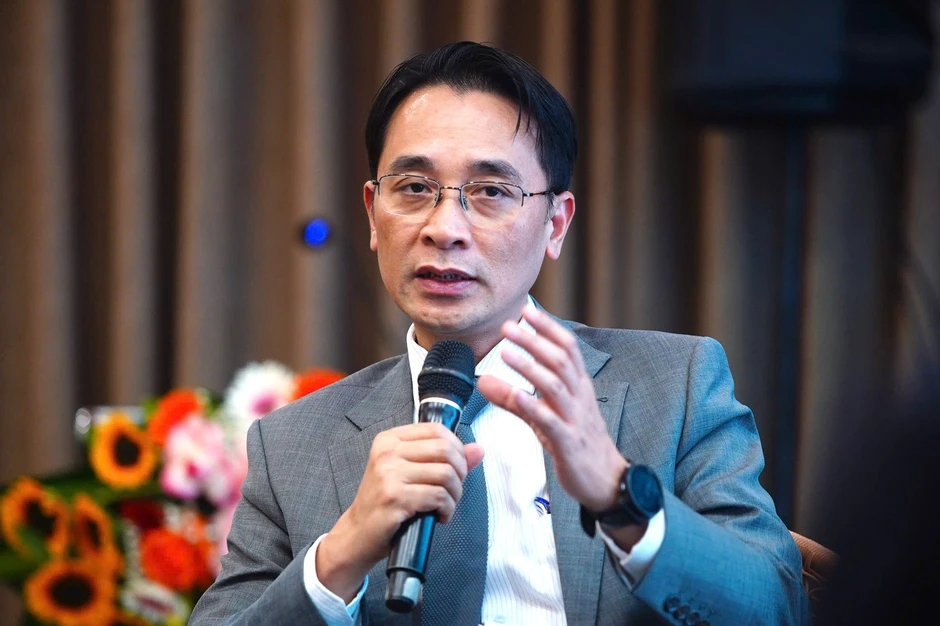 'Nuôi dưỡng nhân tài sớm, liên thông từ phổ thông đến sau đại học' 'Nuôi dưỡng nhân tài sớm, liên thông từ phổ thông đến sau đại học'