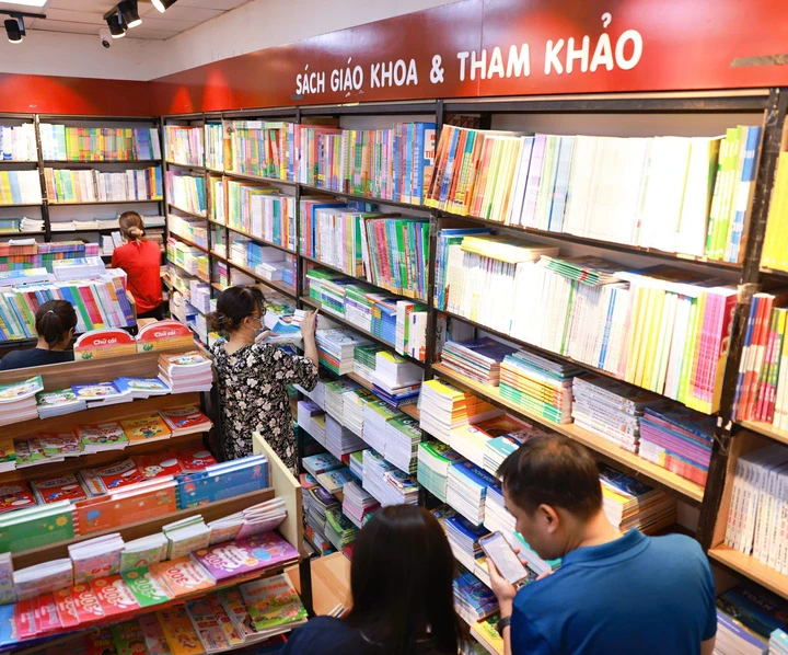 NXB Giáo dục Việt Nam đảm bảo đủ SGK cho học sinh trước thềm năm học 2026-2027 NXB Giáo dục Việt Nam đảm bảo đủ SGK cho học sinh trước thềm năm học 2026-2027