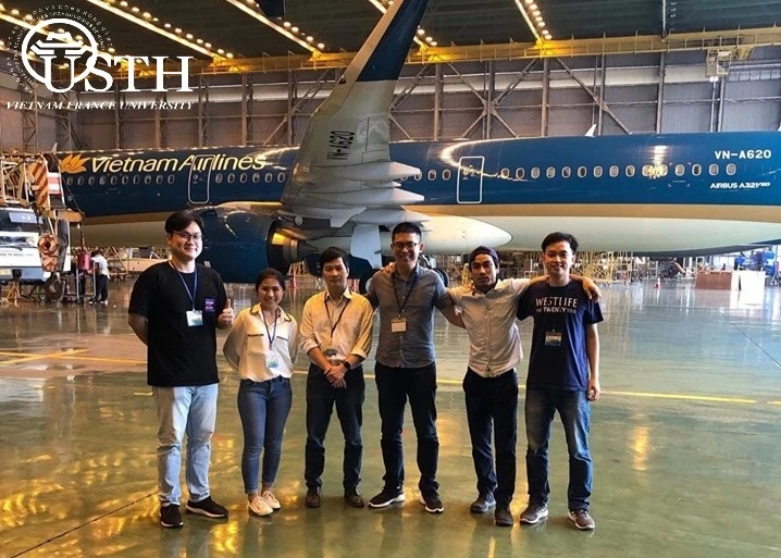 Ở Việt Nam có một ngành học "miễn nhiễm" với thất nghiệp, không công nghệ nào thay thế được, kể cả AI Ở Việt Nam có một ngành học "miễn nhiễm" với thất nghiệp, không công nghệ nào thay thế được, kể cả AI