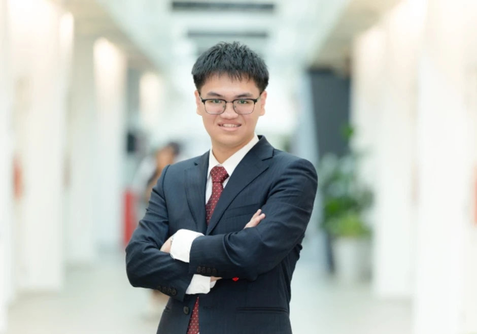 Ôm máy tính cũ chinh phục hàng chục giải lập trình khắp thế giới Ôm máy tính cũ chinh phục hàng chục giải lập trình khắp thế giới