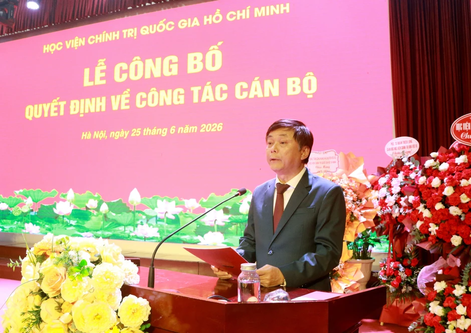 Ông Phạm Minh Sơn tiếp tục làm Giám đốc Học viện Báo chí và Tuyên truyền Ông Phạm Minh Sơn tiếp tục làm Giám đốc Học viện Báo chí và Tuyên truyền
