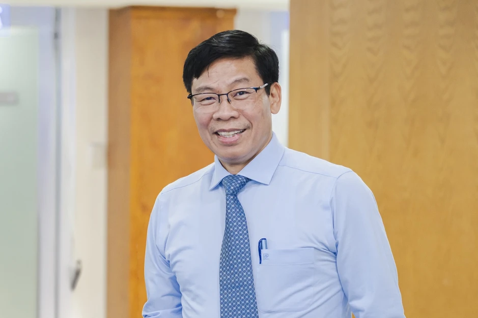PGS.TS Nguyễn Xuân Hoàn giữ chức Hiệu trưởng Trường ĐH Công Thương TPHCM PGS.TS Nguyễn Xuân Hoàn giữ chức Hiệu trưởng Trường ĐH Công Thương TPHCM
