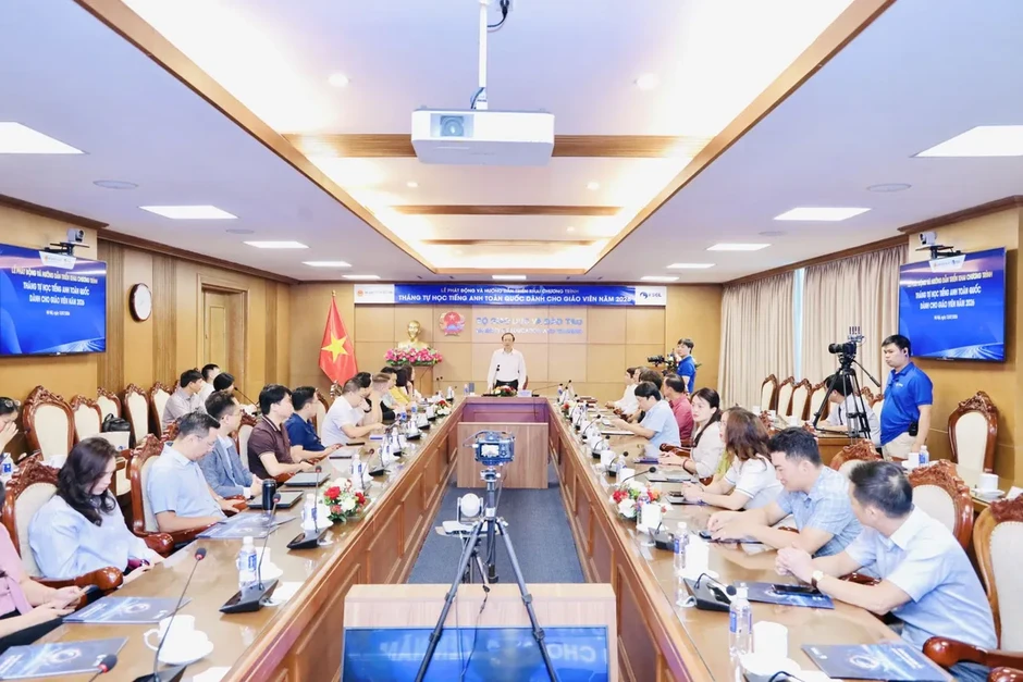 Phát động tháng tự học tiếng Anh toàn quốc dành cho giáo viên năm 2026 Phát động tháng tự học tiếng Anh toàn quốc dành cho giáo viên năm 2026