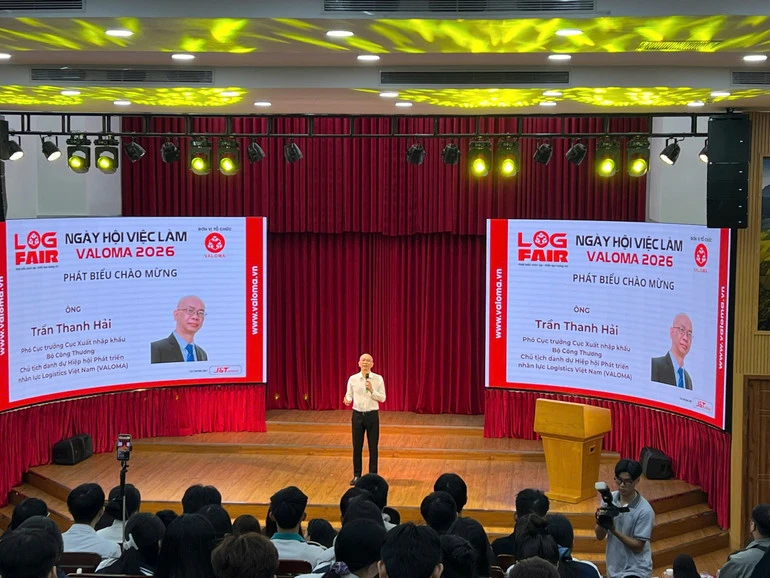 Phát triển nguồn nhân lực chất lượng cao cho lĩnh vực Logistics Việt Nam Phát triển nguồn nhân lực chất lượng cao cho lĩnh vực Logistics Việt Nam
