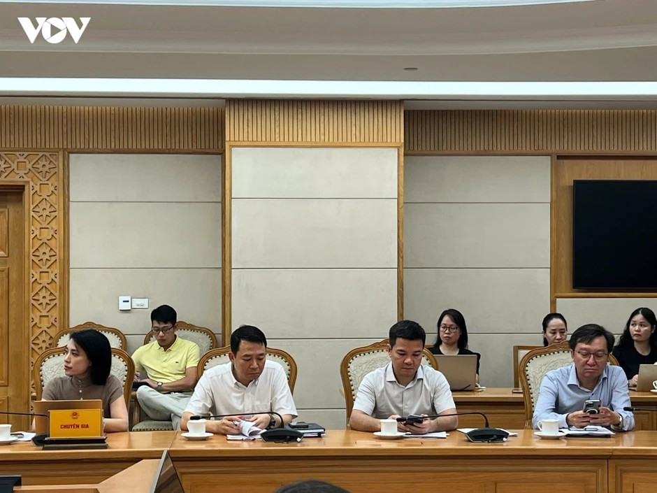 Phó Thủ tướng Lê Tiến Châu: Đổi mới toàn diện giáo dục theo lộ trình phù hợp Phó Thủ tướng Lê Tiến Châu: Đổi mới toàn diện giáo dục theo lộ trình phù hợp
