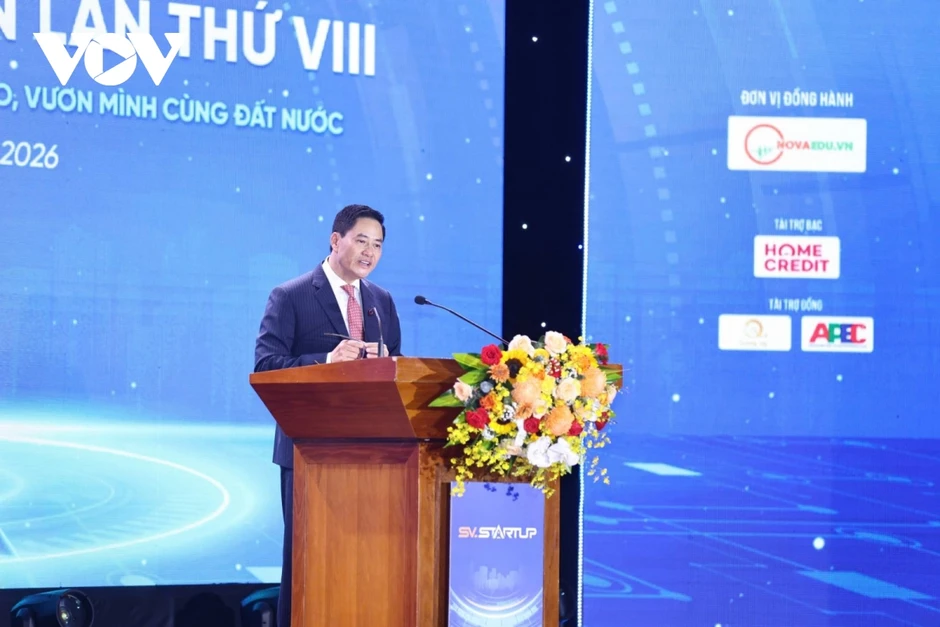 Phó Thủ tướng Lê Tiến Châu động viên, khuyến khích học sinh, sinh viên khởi nghiệp Phó Thủ tướng Lê Tiến Châu động viên, khuyến khích học sinh, sinh viên khởi nghiệp