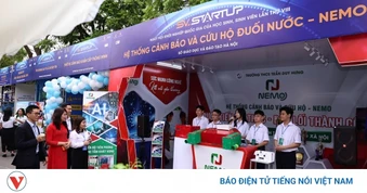 Phó Thủ tướng Lê Tiến Châu động viên, khuyến khích học sinh, sinh viên khởi nghiệp