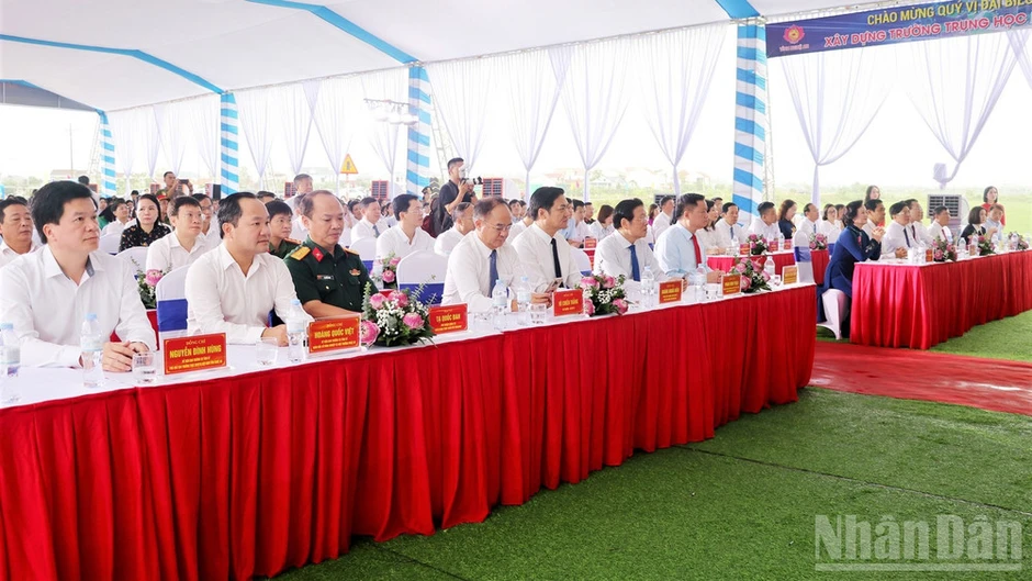 Phó Thủ tướng Phạm Thị Thanh Trà dự Lễ khởi công xây dựng trường trung học phổ thông ở Nghệ An Phó Thủ tướng Phạm Thị Thanh Trà dự Lễ khởi công xây dựng trường trung học phổ thông ở Nghệ An