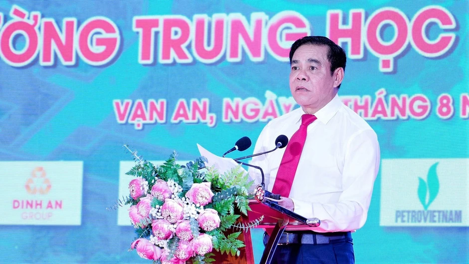 Phó Thủ tướng Phạm Thị Thanh Trà dự Lễ khởi công xây dựng trường trung học phổ thông ở Nghệ An Phó Thủ tướng Phạm Thị Thanh Trà dự Lễ khởi công xây dựng trường trung học phổ thông ở Nghệ An