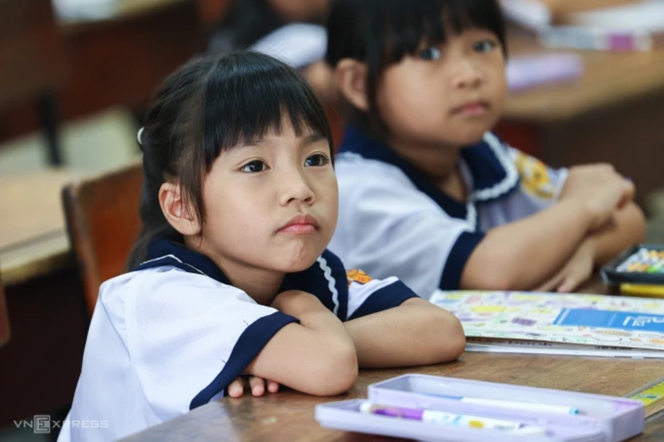 Phụ huynh bắt đầu đăng ký suất học lớp 1, 6 ở TP HCM Phụ huynh bắt đầu đăng ký suất học lớp 1, 6 ở TP HCM