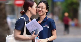 Phụ huynh ủng hộ Hà Nội cho học sinh không hộ khẩu được thi lớp 10 công lập