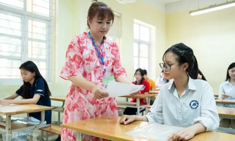 Phụ huynh vừa mừng đã vội lo khi bỏ chia khu vực thi lớp 10