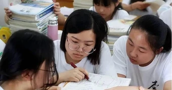 Phụ nữ có trình độ học vấn càng cao, càng dễ "ế" - Có thật không?