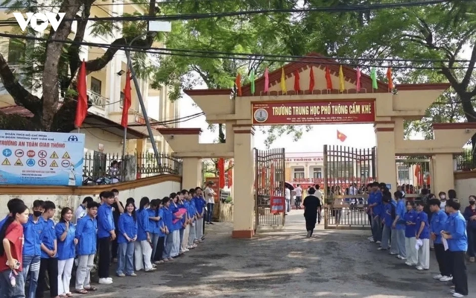 Phú Thọ giảm hơn 1.200 đầu mối giáo dục, vẫn giữ trường ở vùng khó khăn Phú Thọ giảm hơn 1.200 đầu mối giáo dục, vẫn giữ trường ở vùng khó khăn