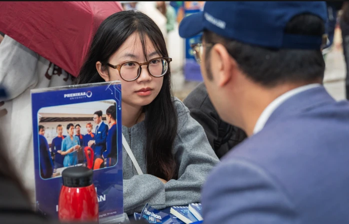 Quan trọng nhất là xác định ngành nghề trước khi chọn trường Quan trọng nhất là xác định ngành nghề trước khi chọn trường