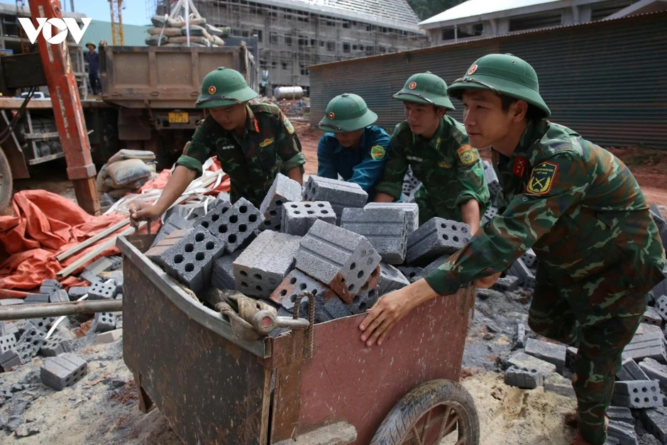 Quảng Trị “chạy nước rút” sớm hoàn thành trường học biên giới trước năm học mới