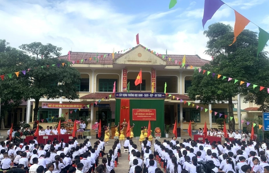 Quảng Trị đưa ra 12 tiêu chí chọn hiệu trưởng sau sắp xếp trường học Quảng Trị đưa ra 12 tiêu chí chọn hiệu trưởng sau sắp xếp trường học