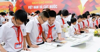 Quyền Bộ trưởng GD-ĐT trả lời về việc xác nhận học bạ thay cấp bằng THCS