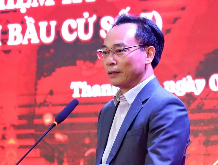 Quyền Bộ trưởng Hoàng Minh Sơn: Sẽ đấu tranh với hiện tượng chưa lành mạnh trong dạy thêm, học thêm Quyền Bộ trưởng Hoàng Minh Sơn: Sẽ đấu tranh với hiện tượng chưa lành mạnh trong dạy thêm, học thêm