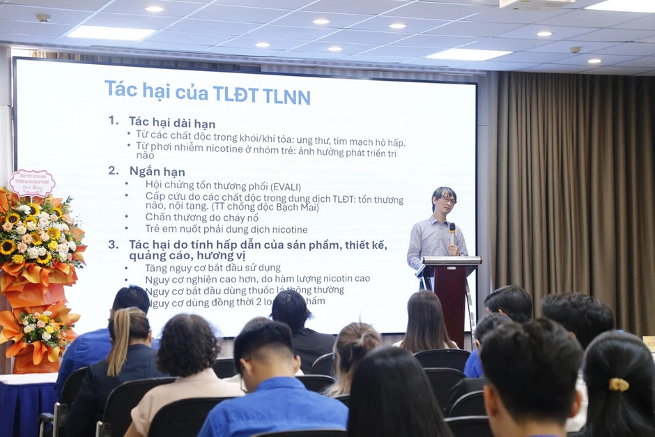 Ra mắt Mạng lưới các trường đại học thúc đẩy mô hình “Trường học không khói thuốc” Ra mắt Mạng lưới các trường đại học thúc đẩy mô hình “Trường học không khói thuốc”