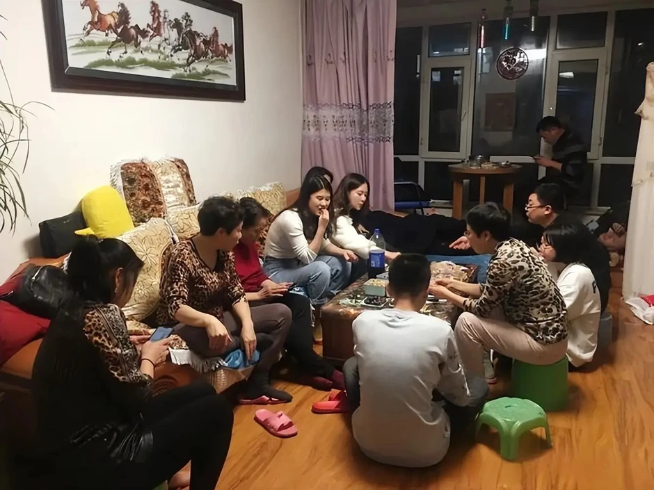 Sai lầm lớn nhất của cha mẹ là biến 3 BÍ MẬT này của con thành đề tài để buôn chuyện Sai lầm lớn nhất của cha mẹ là biến 3 BÍ MẬT này của con thành đề tài để buôn chuyện