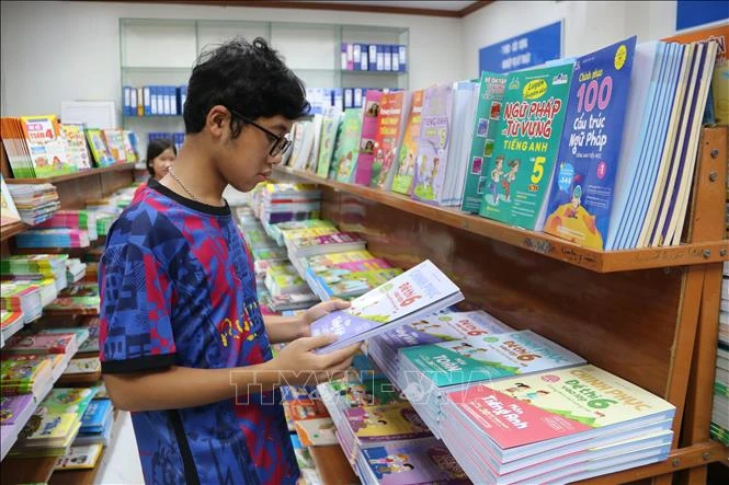 Sẵn sàng cho năm học đầu tiên dùng chung một bộ sách Sẵn sàng cho năm học đầu tiên dùng chung một bộ sách