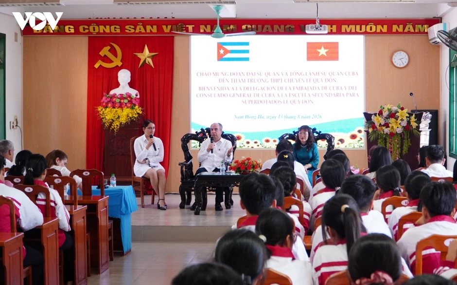 Sẵn sàng dành học bổng cho học sinh, sinh viên Việt Nam sang Cuba học tập Sẵn sàng dành học bổng cho học sinh, sinh viên Việt Nam sang Cuba học tập