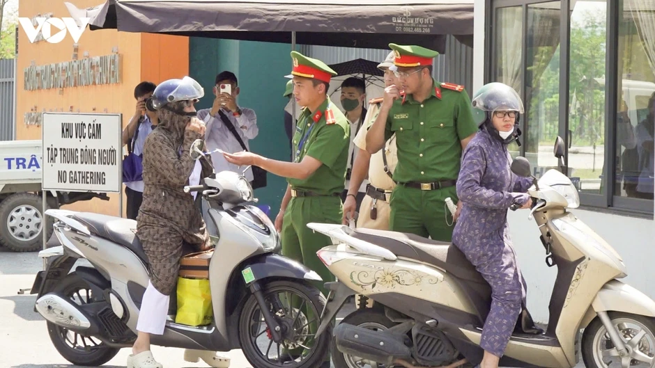 Sáng nay, 326 thí sinh tại điểm thi Chuyên Tuyên Quang thi môn đầu tiên Sáng nay, 326 thí sinh tại điểm thi Chuyên Tuyên Quang thi môn đầu tiên