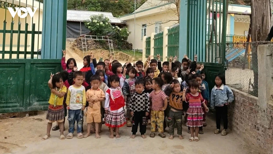 Sắp xếp cơ sở giáo dục ở xã miền núi Thanh Hóa: Giữ vững con đường đến lớp Sắp xếp cơ sở giáo dục ở xã miền núi Thanh Hóa: Giữ vững con đường đến lớp