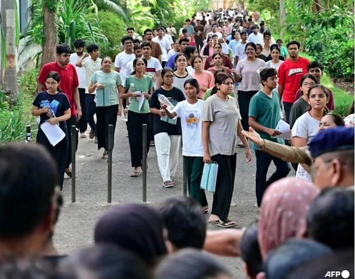Sau bê bối lộ đề gây chấn động, Ấn Độ tìm cách vá lỗ hổng thi cử bằng công nghệ Sau bê bối lộ đề gây chấn động, Ấn Độ tìm cách vá lỗ hổng thi cử bằng công nghệ