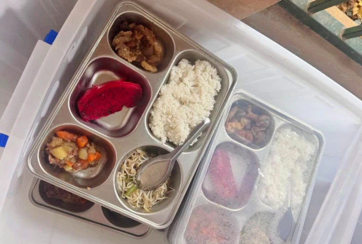 Sau vụ thịt trông 'giống tóp mỡ', trường tiểu học ở Hà Nội tạm dừng ăn bán trú Sau vụ thịt trông 'giống tóp mỡ', trường tiểu học ở Hà Nội tạm dừng ăn bán trú