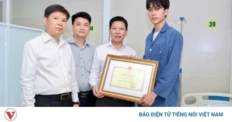 Sinh viên Bách khoa dũng cảm cứu người nhận Bằng khen của Bộ GD&ĐT