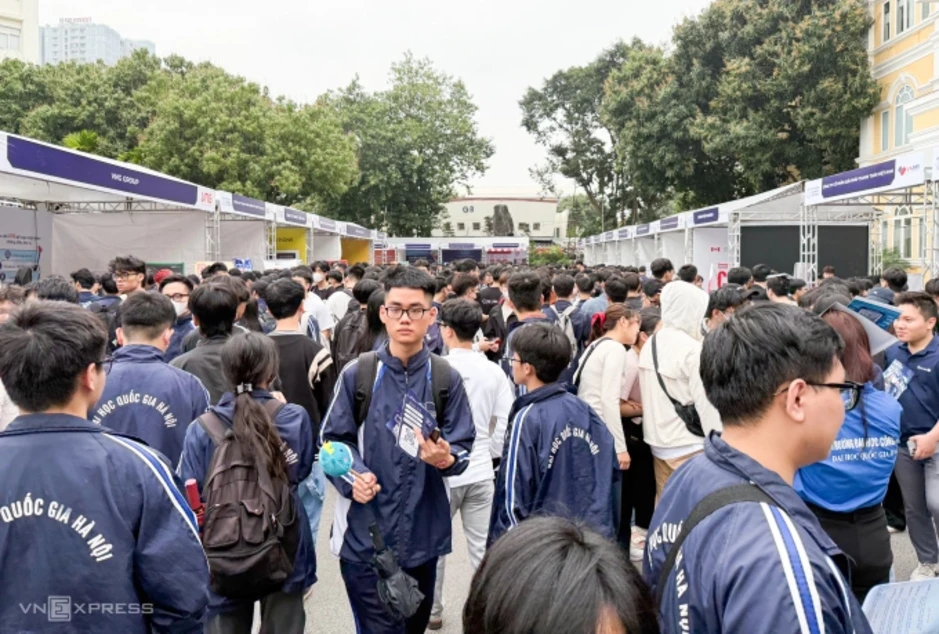 Sinh viên Công nghệ nhận lương tháng lên đến 50 triệu đồng Sinh viên Công nghệ nhận lương tháng lên đến 50 triệu đồng